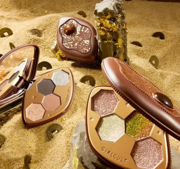 Палітра тіней GIRLCULT Gold Rush Eyeshadow Palette #56 Touch